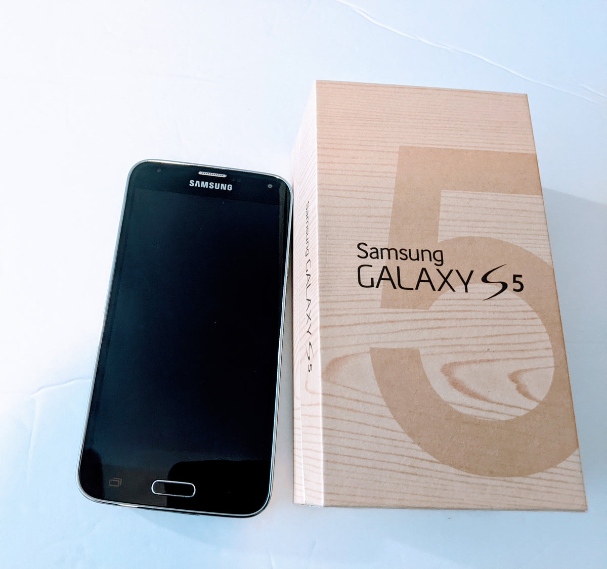 Samsung Galaxy S5 G900A Unlocked – Techdaddyaccs.com