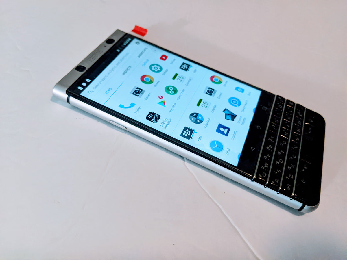 BlackBerry KEYone (BBB100-1) 32GB Unlocked – TECHDaddy Accs